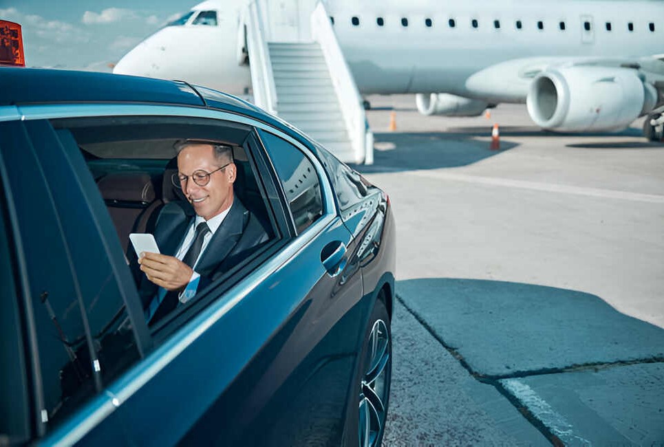 corporate airport shuttle services
